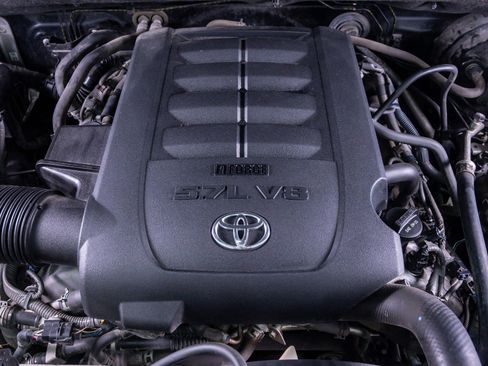 Used 2018 Toyota Tundra SR5 w/ TRD Sport Package AWD/4WD image 7