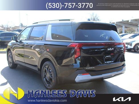 New 2026 Kia Carnival EX FWD image 9