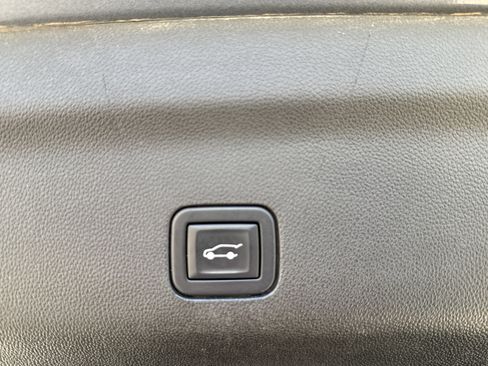 Certified 2021 Chevrolet Tahoe Z71 w/ Luxury Package image 20