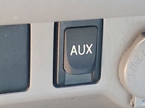 Used 2011 Toyota Tacoma PreRunner image 30