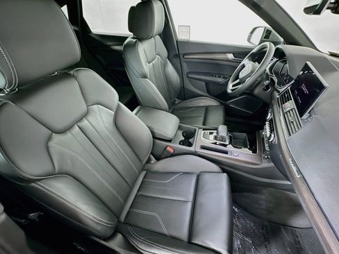 Used 2023 Audi Q5 2.0T Premium Plus w/ Premium Plus Package AWD/4WD image 8