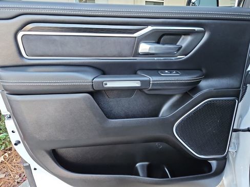 Used 2024 RAM 1500 Laramie image 32