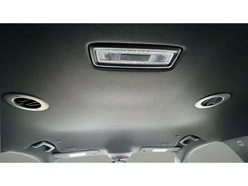 Certified 2025 Buick Enclave Sport Touring image 29