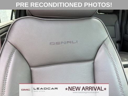 Used 2024 GMC Yukon XL Denali w/ Denali Reserve Package AWD/4WD image 13