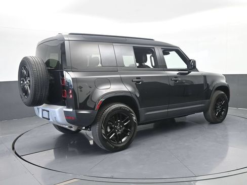 Used 2025 Land Rover Defender 110 S AWD/4WD image 6