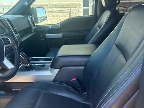 Used 2019 Ford F150 Lariat w/ Equipment Group 502A Luxury AWD/4WD image 7