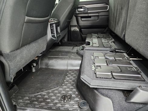 Used 2022 RAM 2500 Big Horn w/ Night Edition image 37