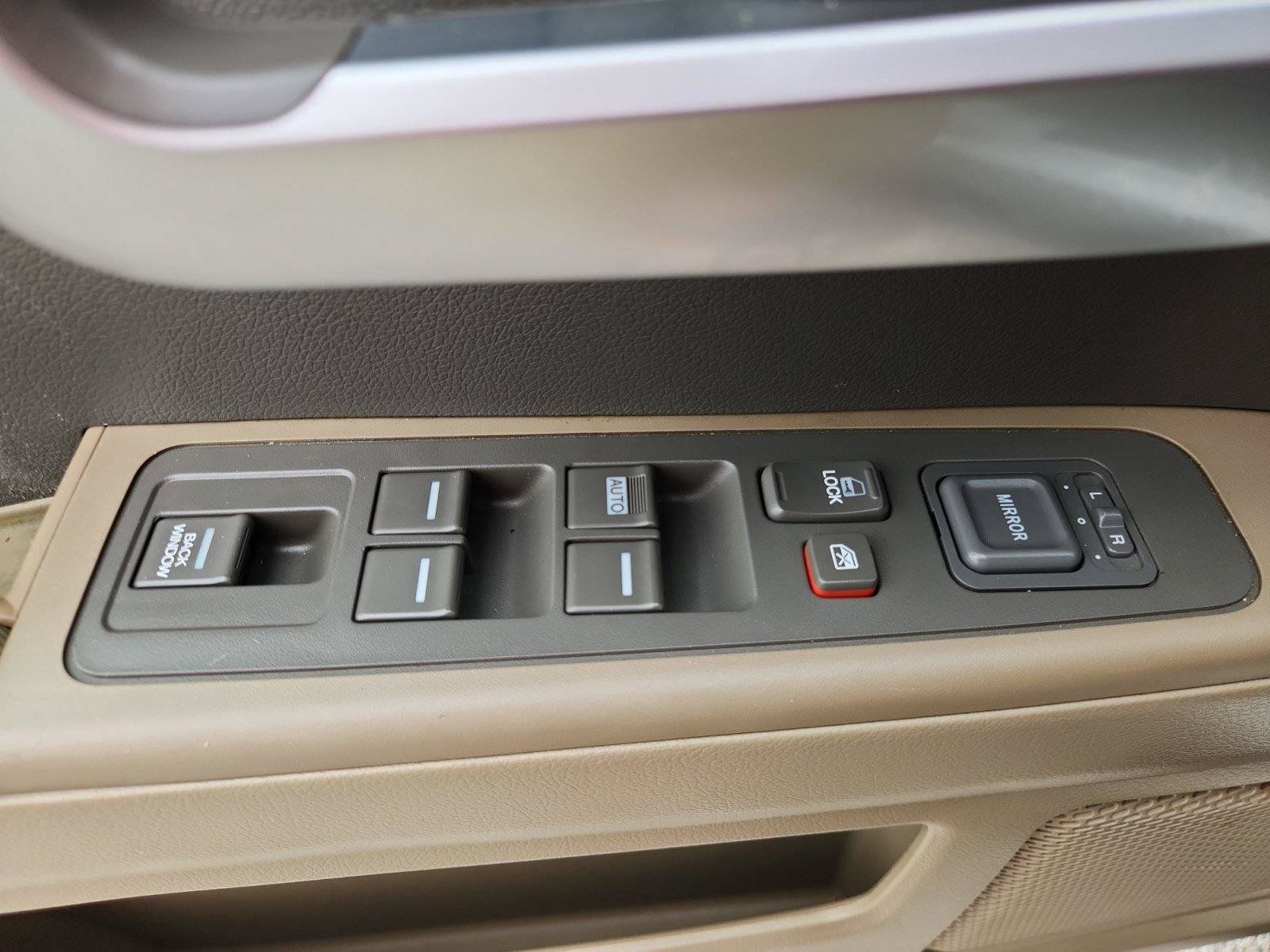 Used 2007 Honda Ridgeline RTX image 16