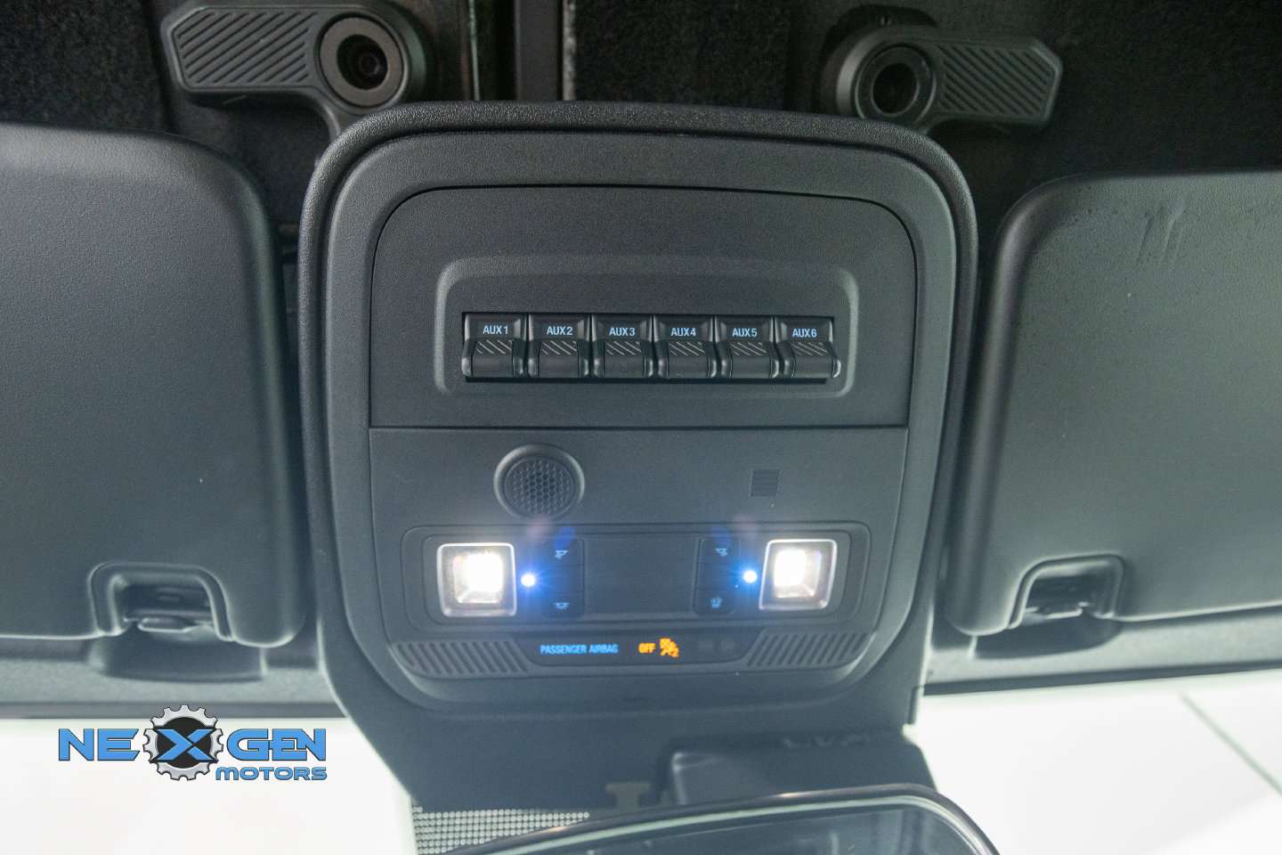 Used 2022 Ford Bronco 2-Door AWD/4WD image 28