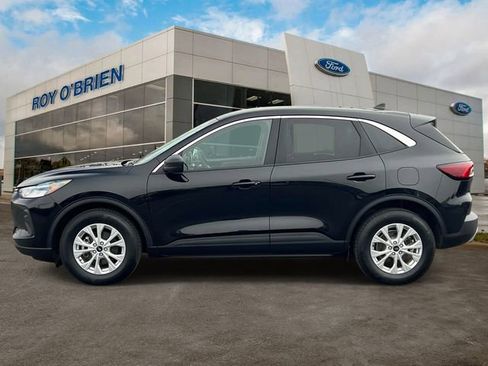 Certified 2023 Ford Escape Active AWD/4WD image 2