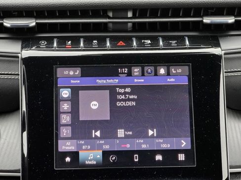 Used 2023 Jeep Grand Cherokee Altitude image 13