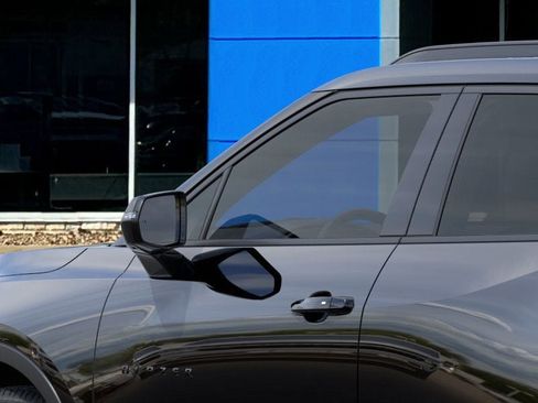 New 2025 Chevrolet Blazer LT w/ Midnight/Sport Edition image 36