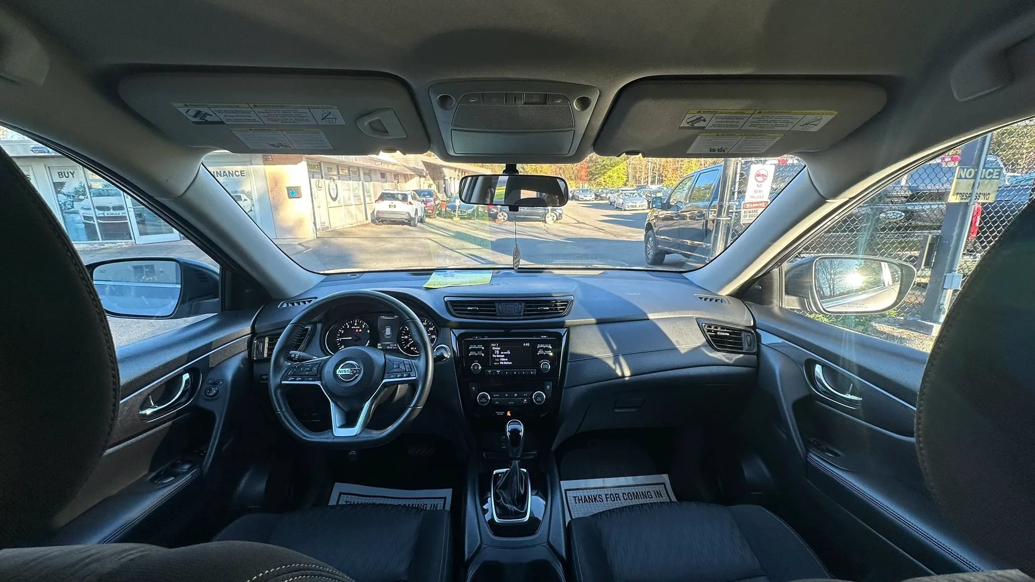 Used 2017 Nissan Rogue SV AWD/4WD image 29