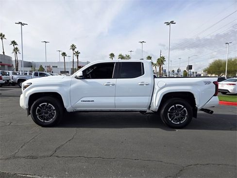 Used 2024 Toyota Tacoma TRD Sport image 7