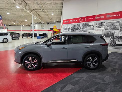 Used 2023 Nissan Rogue SL w/ SL Premium Package AWD/4WD image 7