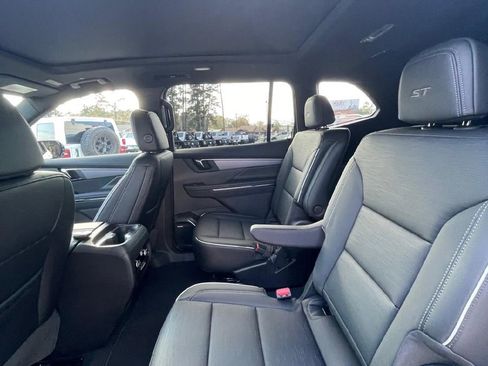 New 2026 Buick Enclave Sport Touring image 16