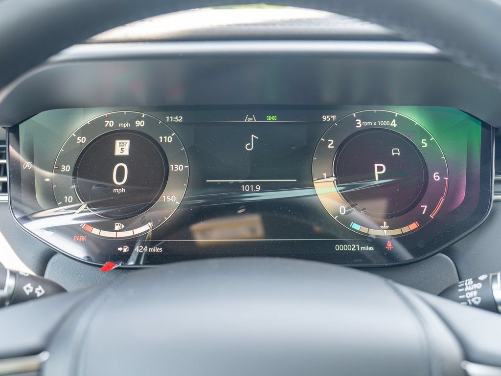New 2026 Land Rover Range Rover Sport SE AWD/4WD image 13