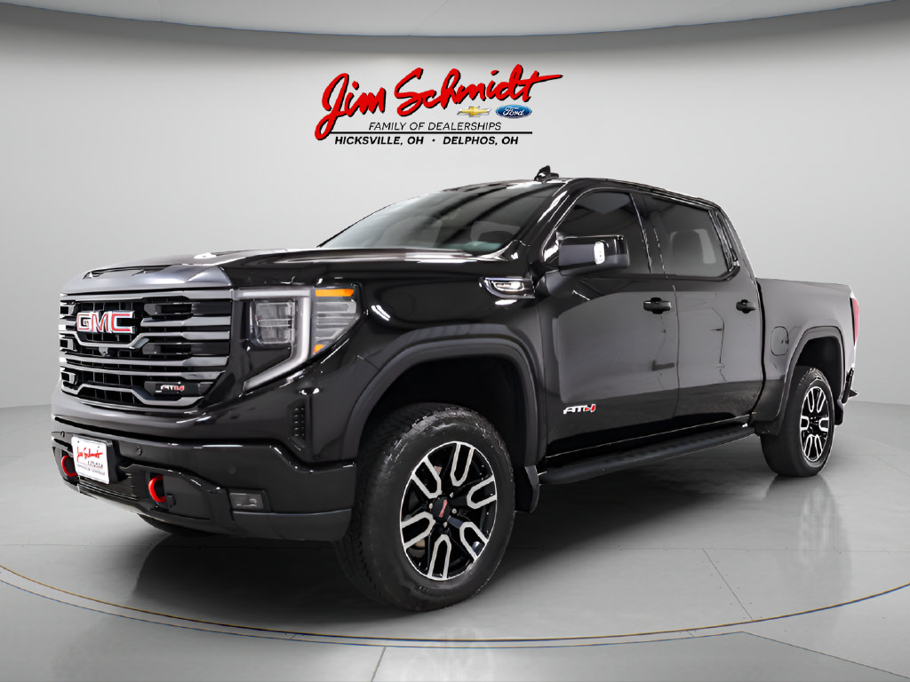 Used 2024 GMC Sierra 1500 AT4 w/ Technology Package AWD/4WD image 3