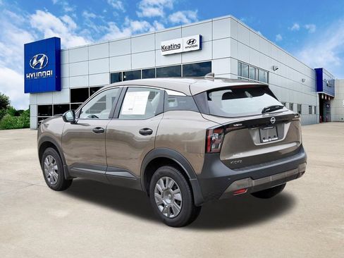 Used 2025 Nissan Kicks S FWD image 7