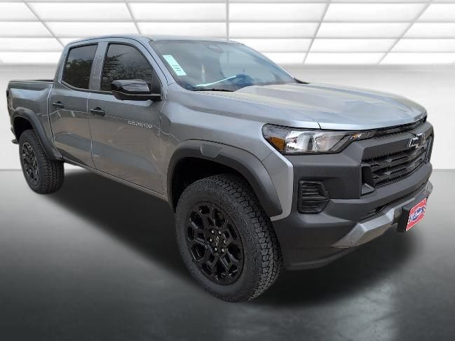 New 2026 Chevrolet Colorado Trail Boss AWD/4WD image 1