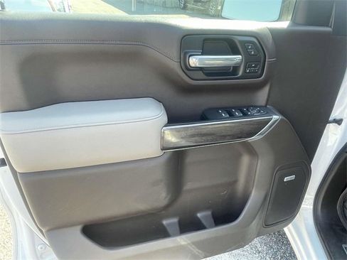 Used 2021 Chevrolet Silverado 1500 LTZ w/ LTZ Premium Package image 16