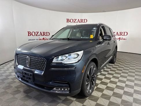 Used 2021 Lincoln Aviator Reserve w/ Equipment Group 202A AWD/4WD image 4