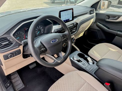 Used 2022 Ford Escape SE AWD/4WD image 5