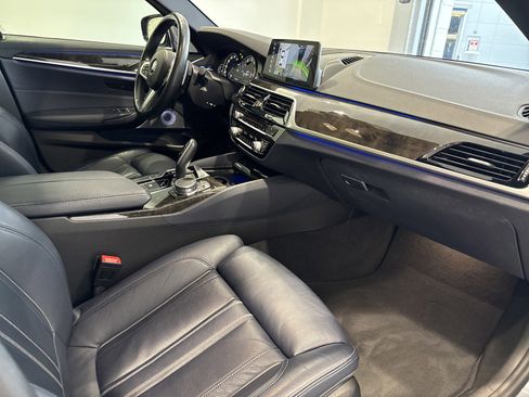 Used 2017 BMW 540i image 33