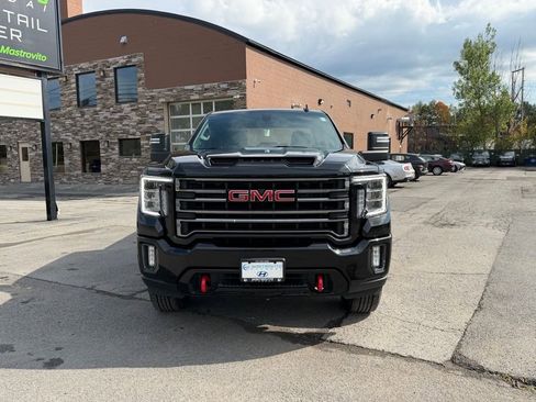 Used 2022 GMC Sierra 3500 AT4 image 2