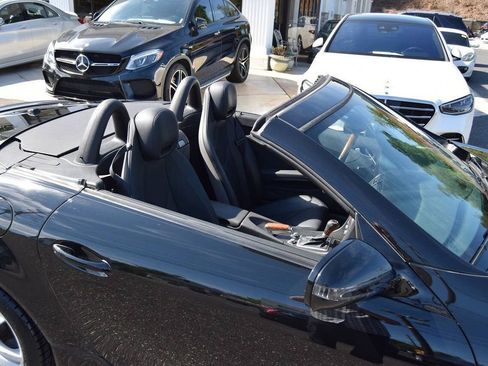 Used 2011 Mercedes-Benz SLK 300 image 30