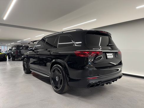 Used 2026 Mercedes-Benz GLS 63 AMG 4MATIC image 2