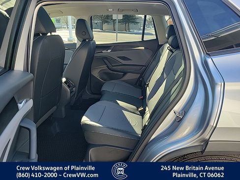 Certified 2025 Volkswagen Tiguan SE image 14