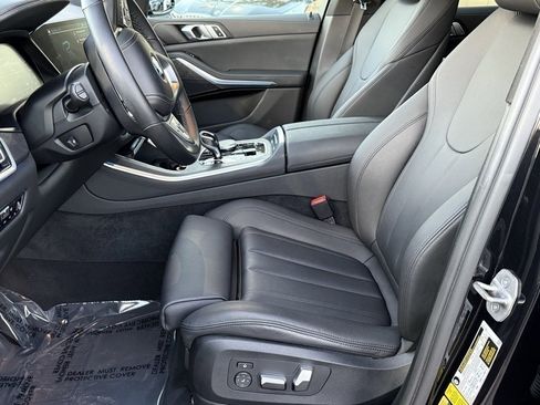 Certified 2022 BMW X5 xDrive45e w/ Climate Comfort Package image 20