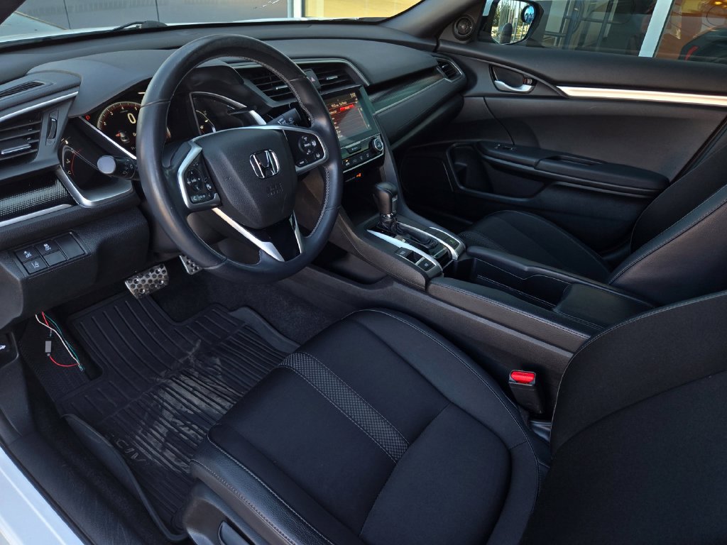 Used 2020 Honda Civic Sport image 10