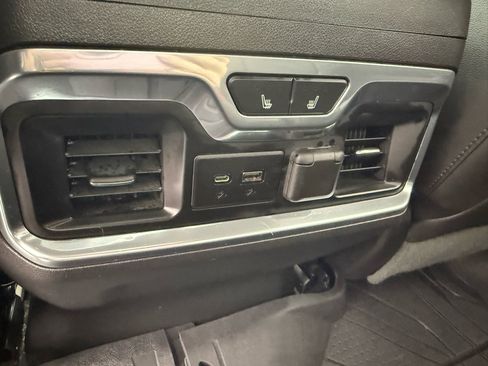 Used 2019 Chevrolet Silverado 1500 LTZ image 17