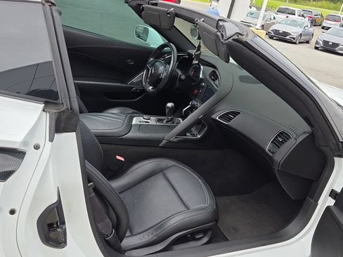 Used 2015 Chevrolet Corvette Stingray Coupe RWD image 14
