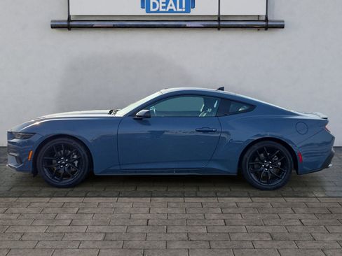 Certified 2025 Ford Mustang Premium image 6