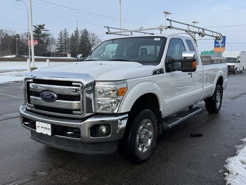 Used 2015 Ford F250 Lariat w/ Chrome Package image 33