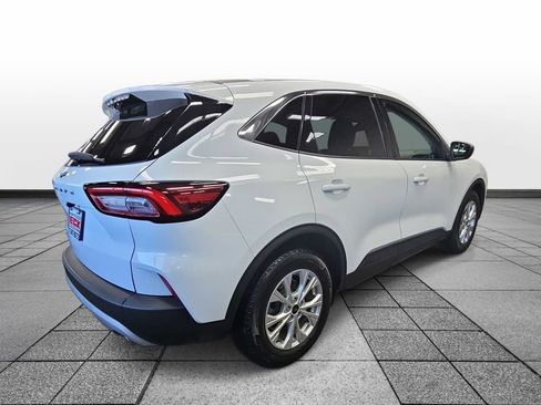 Used 2023 Ford Escape Active w/ Cold Weather Package image 5