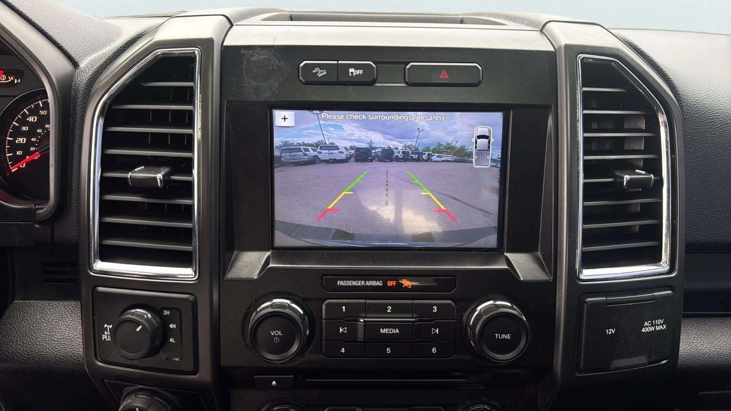 Used 2016 Ford F150 XLT w/ Equipment Group 302A Luxury AWD/4WD image 8