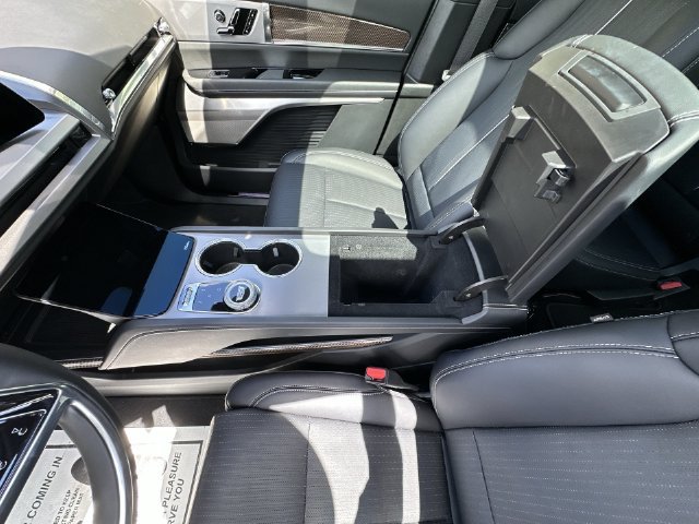 Certified 2026 Cadillac Vistiq Sport AWD/4WD image 28