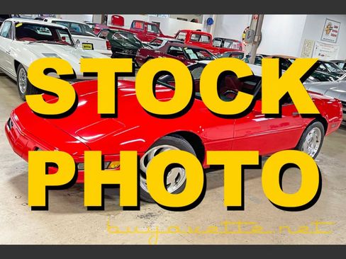 Used 1996 Chevrolet Corvette Convertible RWD image 1