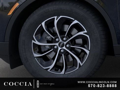 New 2026 Lincoln Nautilus Premier AWD/4WD image 19