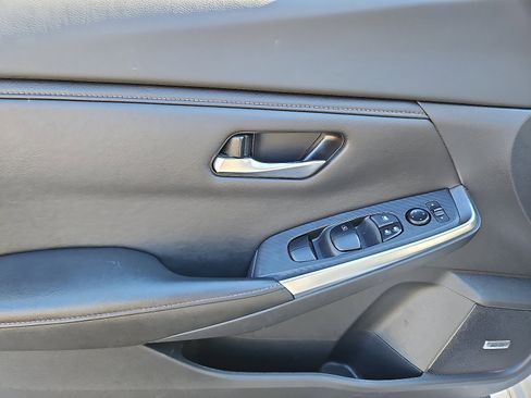 Certified 2023 Nissan Sentra SR w/ SR Premium Package image 12