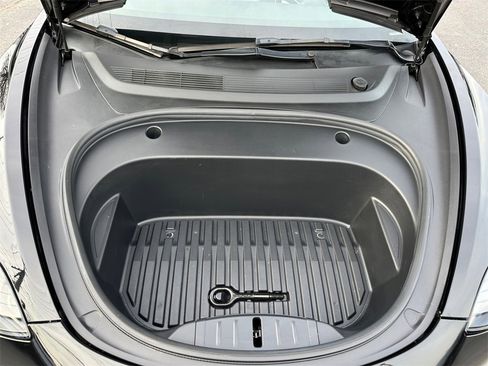 Used 2022 Tesla Model 3 Long Range image 23