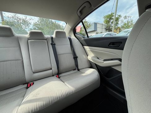 Used 2025 Nissan Altima 2.5 SV FWD image 37