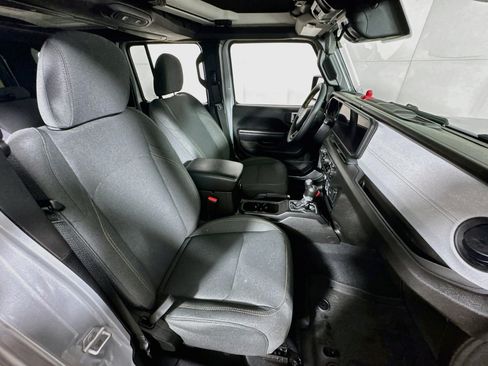 Used 2024 Jeep Wrangler Unlimited w/ Convenience Group AWD/4WD image 26