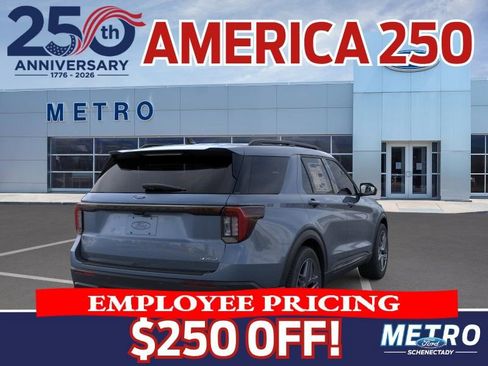 New 2026 Ford Explorer ST-Line w/ ST-Line Street Pack AWD/4WD image 8