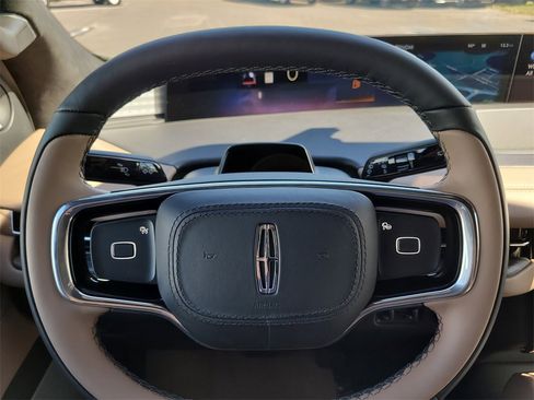 New 2025 Lincoln Navigator Black Label image 30