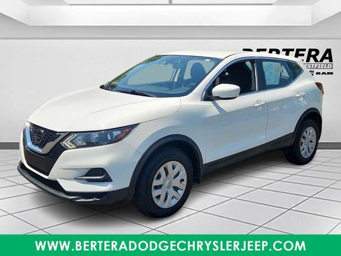 Used 2020 Nissan Rogue Sport S AWD/4WD image 3